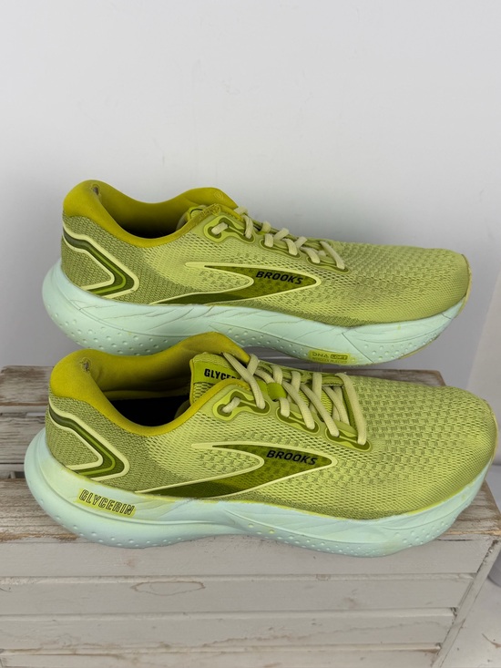 Brooks Other - Brooks Glycerin 21 running shoes in vibrant Lovebird Pale Yellow men’s size 10.5